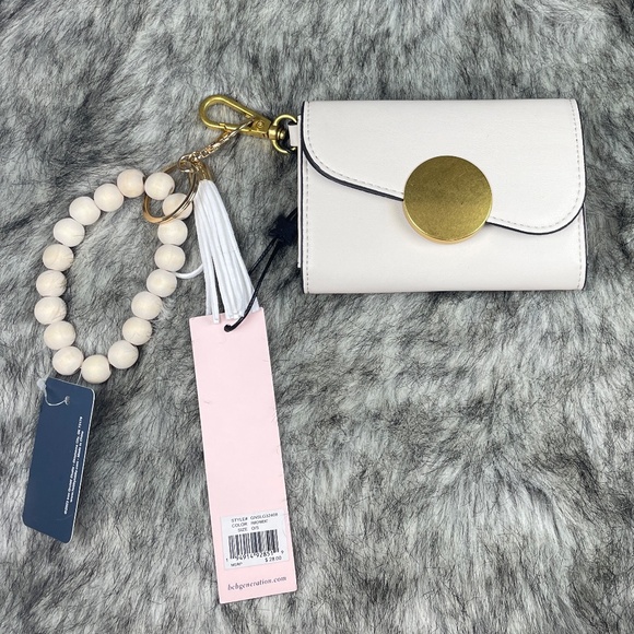 BCBGeneration Small Card Wallet with Beaded Bracelet, Cream NWT - Picture 8 of 9